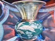 wazon    rzadko spotykany   w kolorach antycznej  zieleni 