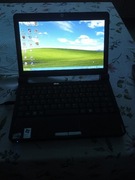 Mały laptop Lenovo