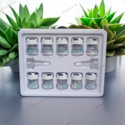 Potrójny, wielofunkcyjny zestaw przeciwzmarszczkowy.