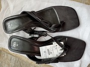 Sandały klapki damskie Zara czarne typu Japonki r 40