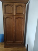 Sprzedam szafę z dębowymi frontami