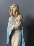 Madonna  z dzieciątkiem  figurka Goebel Hummel 