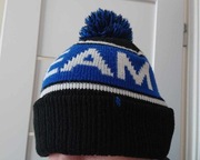 Czapka zimowa 4F z pomponen, ciepła podwójna