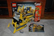 Lego TECHNIC 8275 - BULLDOZER / Buldożer Spychacz