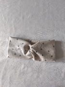 Nowa opaska prążek turban szeroka serduszka na beżu 
