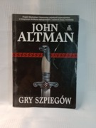 Gry szpiegów. John Altman