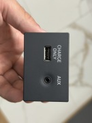 Oryginalne gniazdo USB AUX Audi A3 A4 A5 Q5 Q7 TT 4G0035726