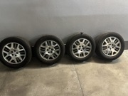 Subaru Forester SG II - felgi aluminiowe z oponami letnimi. Stan b. dobry 