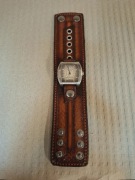 Skórzana bransoletka opaska na nadgarstek 