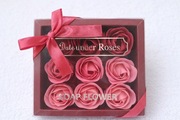 Mydlane róże w pudełku – elegancki prezent / dekoracja, Walentynki