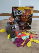 Pop up wyskakujący dinozaur Trex dinozaur z beczki