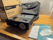 Projektor DLP Acer P1100, lampa tylko 270 godzin, jasność aż 2600 ANSI lm