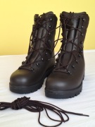 Buty wojskowe DEMAR wzór 933A brazowe rozm 27,5 nowe