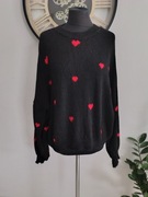 Czarny sweterek serca serduszka 