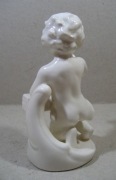 Figurka Porcelanowa Goebel Putto 