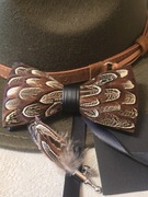 Piękna muszka i brosza broszka myśliwska przypinka na Hubertusa polowanie. 