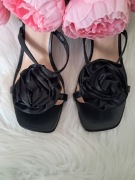 Czarne klasyczne róże klipsy do butów klamry okazje 