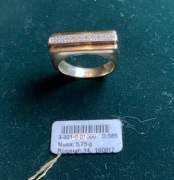 Złoty pierścionek z brylantami r.14 (średnica wew. 17) p.585