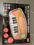 Organki Smiki , My first eletronic organ 