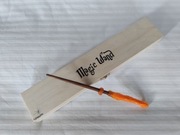 Różdżka Luna Lovegood w pudełku Harry Potter