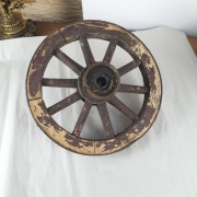 Małe stare koło od wozu 1926 r. 