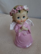 Figurka - modlący się aniołek - wysokość 14 cm