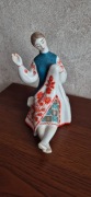 Porcelanowa figurka hafciarki , Kijow