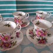 Serwis porcelanowy Royal Albert 