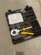 Zaciskarka do rur ZAM 16-32 mm 8 matryc 12 ton