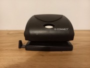 Czarny dziurkacz średniego obciążenia Q-Connect.