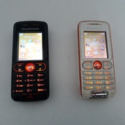 Sony Ericsson W200i 2 sztuki.
