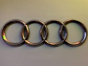 Znaczek Audi klapa bagażnika A6 C6 sedan - oryginał