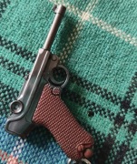 Brelok do kluczy z legendą luger p08.