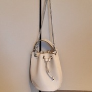 Torebka na lancuszku.