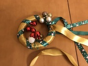 Wianek wieniec stroik ozdobny złoto-czerwony