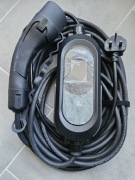 przenośna ładowarka do samochodów elektrycznych (EV),