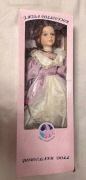 Porcelanowa lalka J. Misa Collection