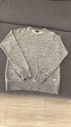 sweter w dobrym stanie rozmiar S