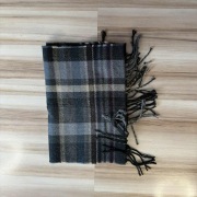 Szal Szalik w kratkę - bardzo dobry stan