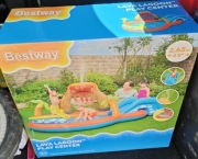 Wodny plac zabaw wulkan (basen)