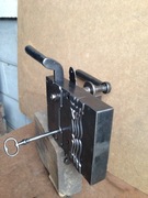 Zamek puszkowy pałacowy XIX w. Duży ciężki kompletny sprawny.