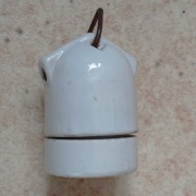 Stara porcelanowa oprawka żarówki E27 PRL lata 50