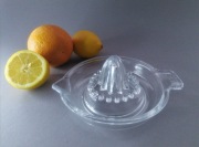 Szklany wyciskacz do cytrusów - średnica 15 cm