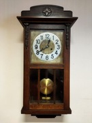 Zegar wiszący wahadłowy w dębowej skrzyni sprawny