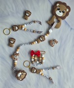 Zestaw zawieszka do smoczka+gryzak+przypinka+2x brelok 