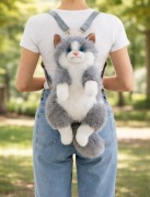 realistyczny pluszowy plecak w kształcie kota marki 