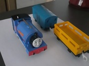 Lokomotywa Sir Handel z napędem + wagony - Mattel