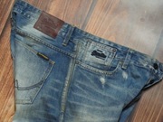 SUPERDRY- BIKER FIT- DESTROYED- VINTAGE- pas 87 cm