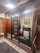 Sprzedam szafę/garderobę wymiary: 250 wysoka x 245 szeroka drzwi przesuwne