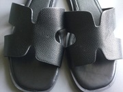 Klapki czarne 39 plus torebka